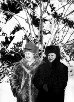 1966 год. Антонина Кузьминична Чеснокова (слева) и Клавдия Михайловна Додуева