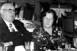 08.03.77 г. Ефим Павлович и Евгения Андреевна Славские