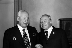 Встреча 1977 года. Ефим Павлович Славский и Алексей Михайлович Кораблинов